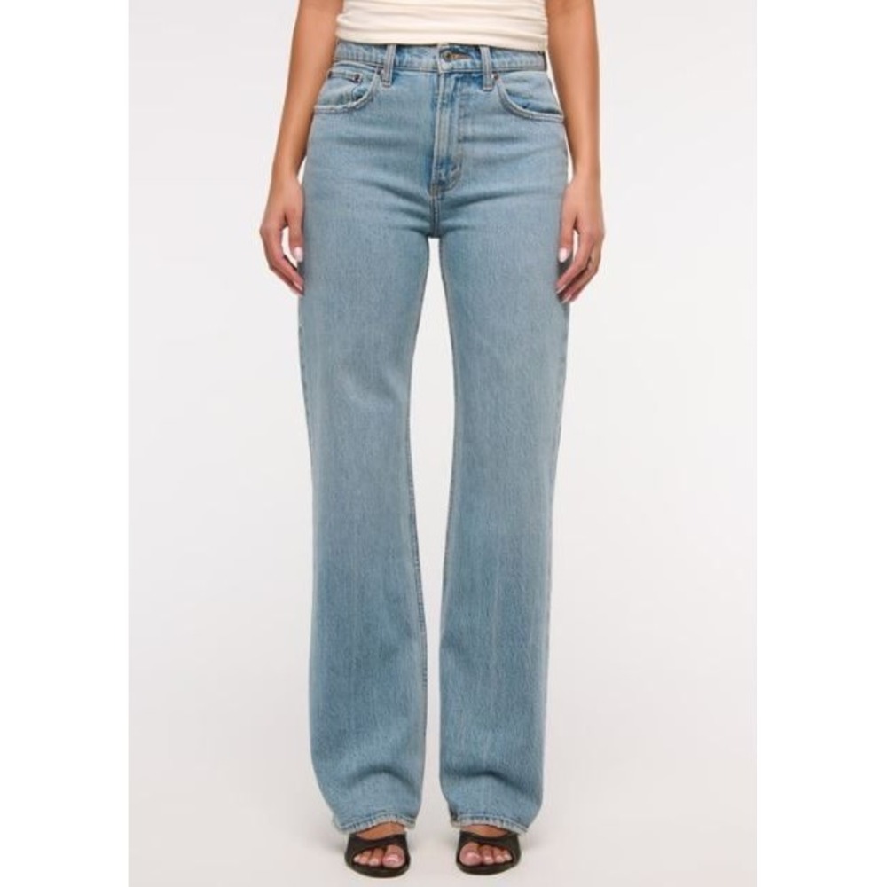 Abercrombie & Fitch The 90s Relaxed Jean High Rise Women's 28/6 Short